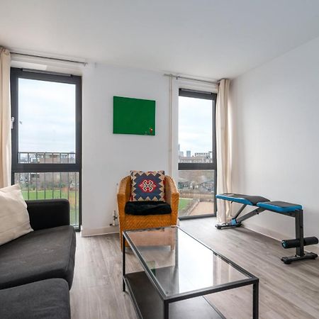 Appartamento Guestready - 1 Bed Apt With City Views, Vauxhall Londra Esterno foto