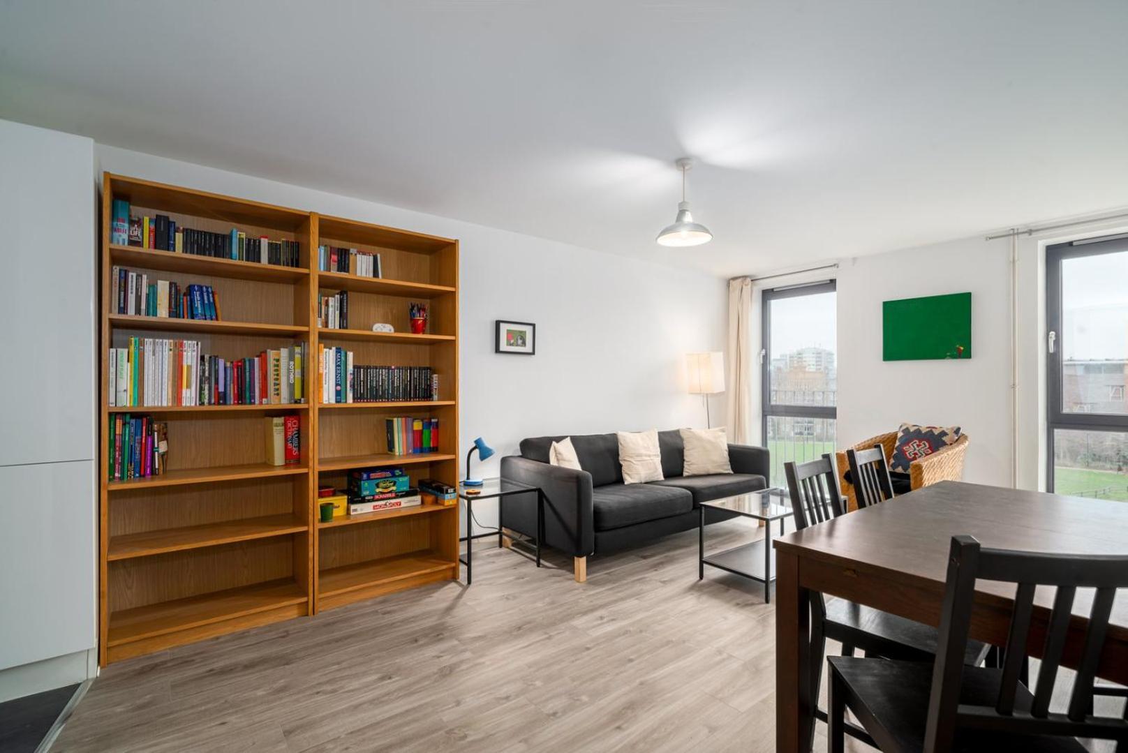Appartamento Guestready - 1 Bed Apt With City Views, Vauxhall Londra Esterno foto
