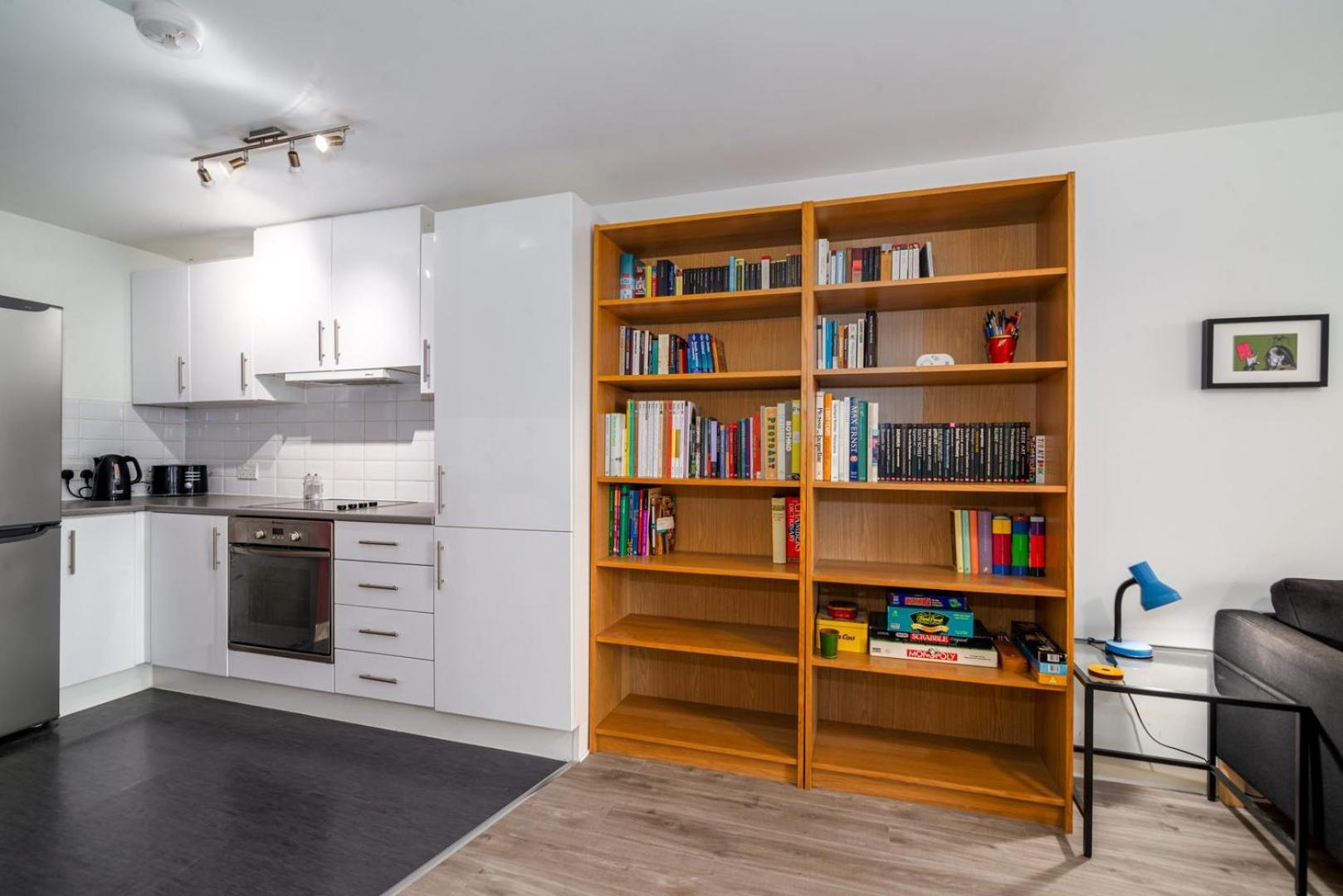 Appartamento Guestready - 1 Bed Apt With City Views, Vauxhall Londra Esterno foto